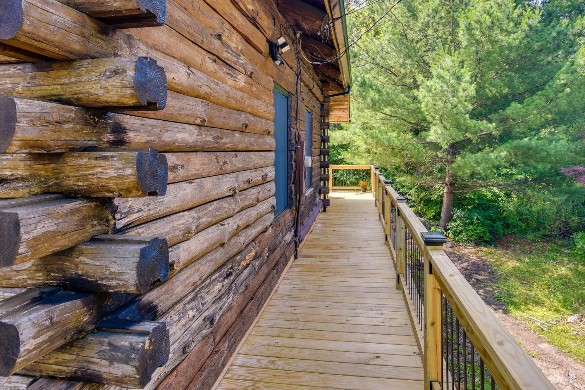Vila Fairhaven Harbor-Front Gem - Steps From The Water! Exteriér fotografie